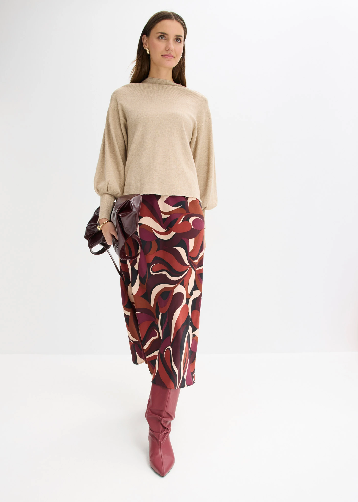 Midi sukně se splývavého saténu • vínovo-matně béžová s potiskem • bonprix obchod