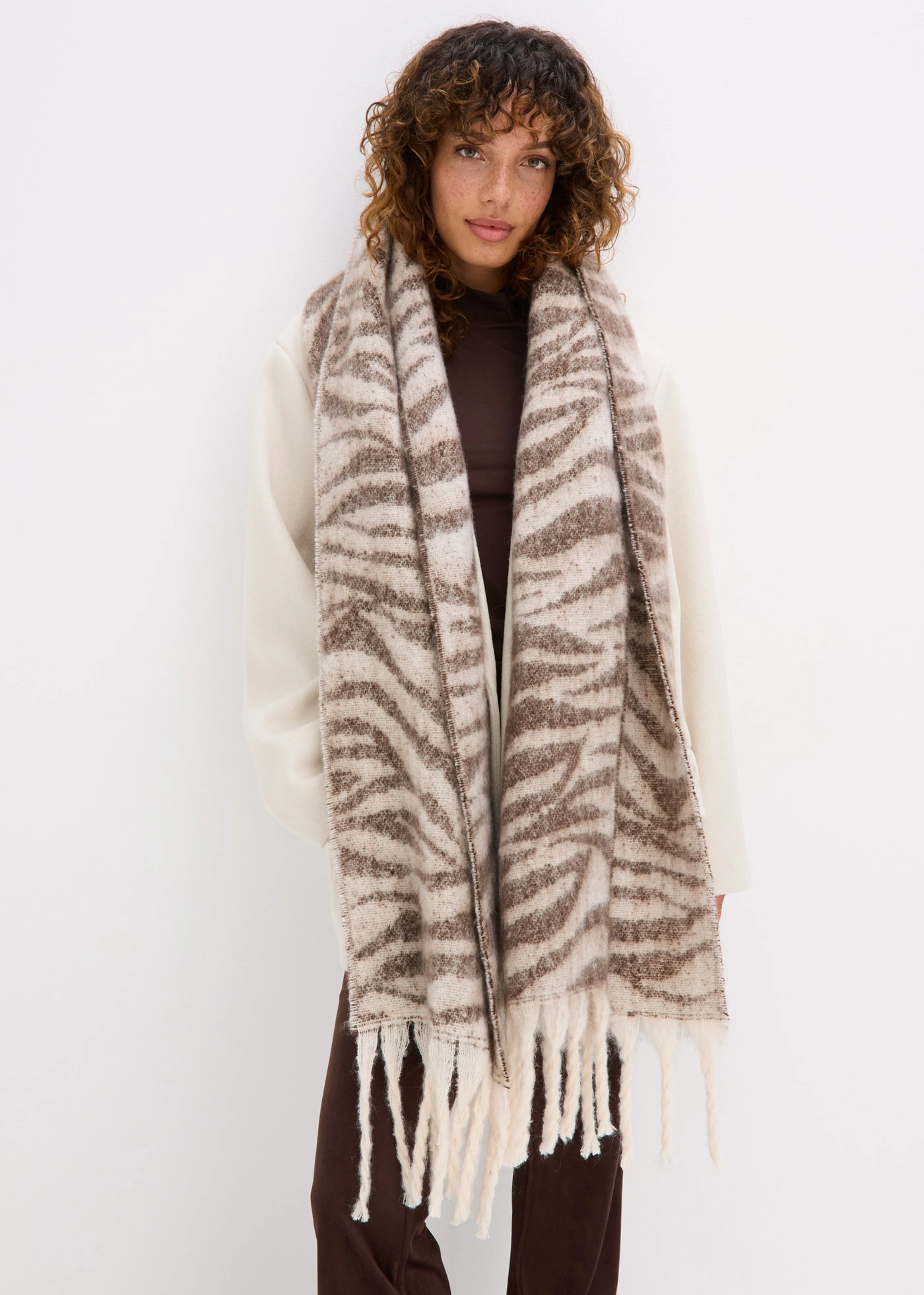 Šála • béžovo-hnědá se zebřím vzorem • bonprix obchod