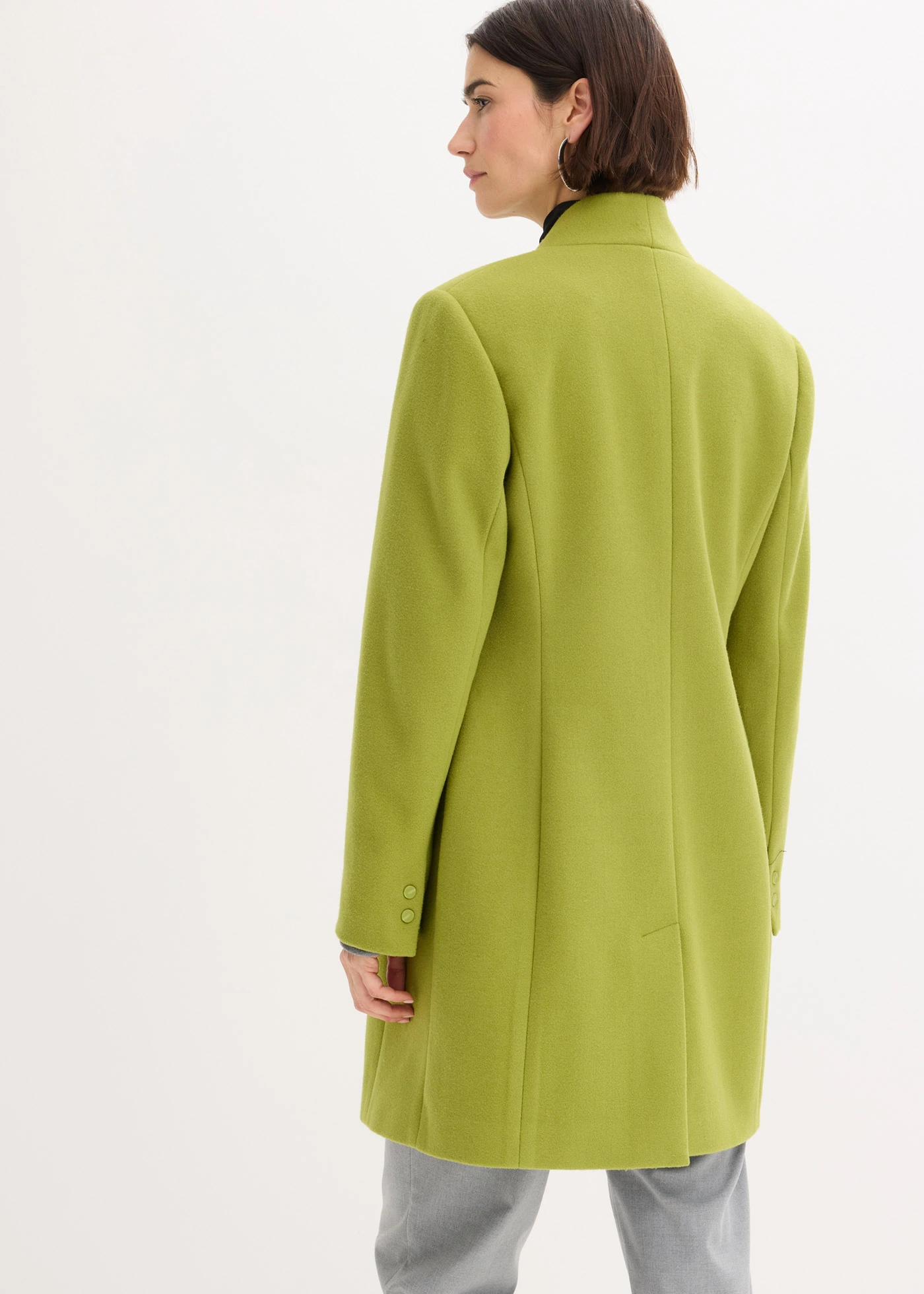 Manteau court • vert mousse • Boutique bonprix