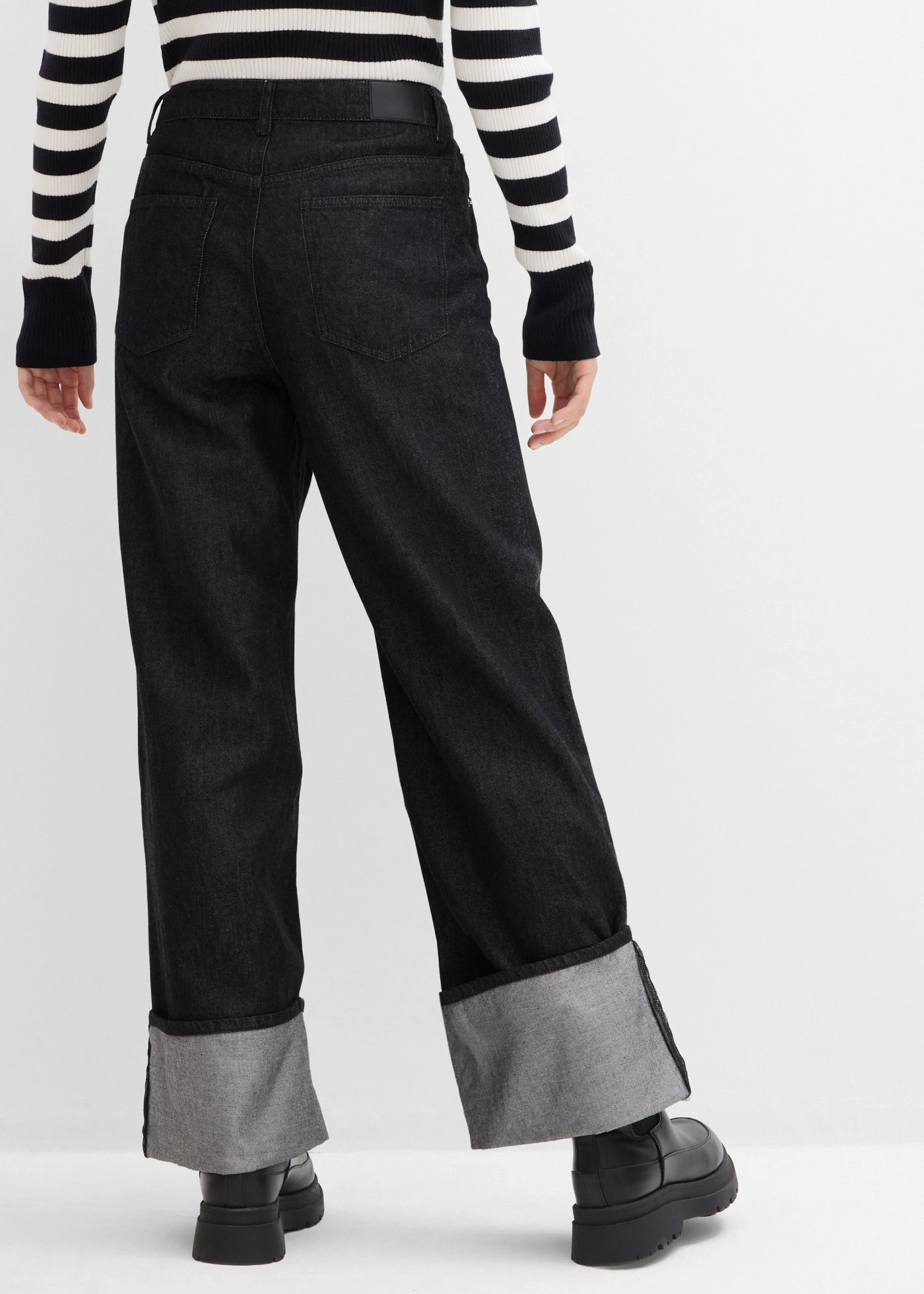 Džíny Baggy, Mid Waist • černý denim • bonprix obchod