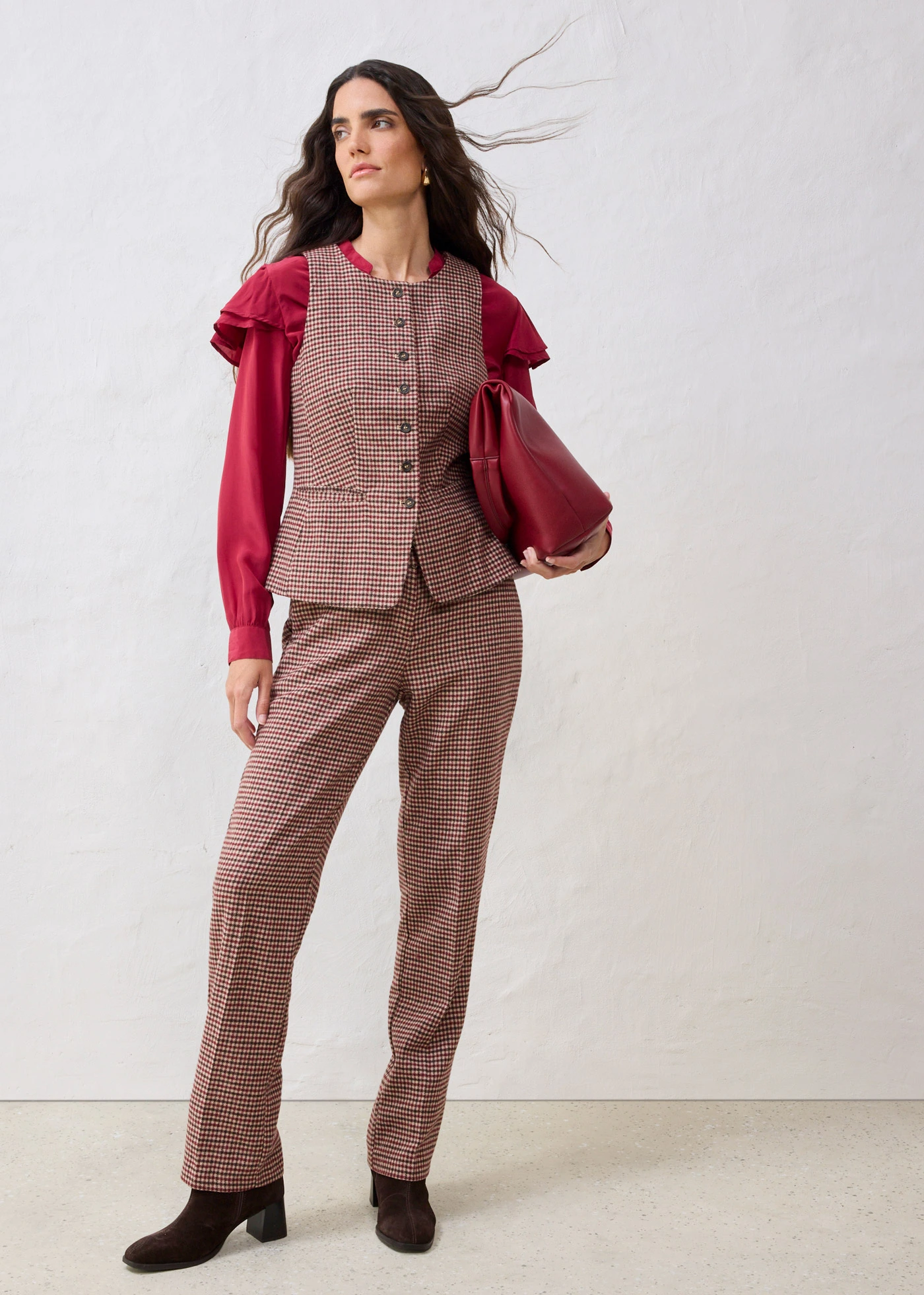 Vesta s podílem vlny • matně velbloudí-tmavě modrá kostkovaná • bonprix obchod