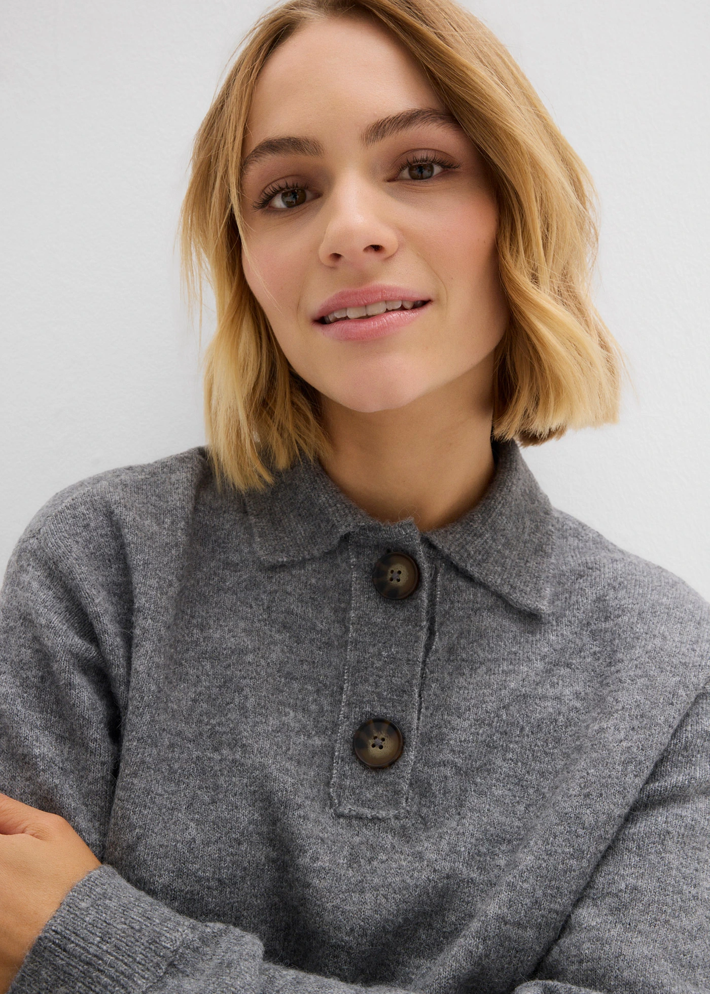 Svetr s límcem • šedý melír • bonprix obchod