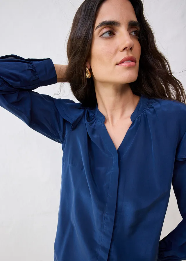 Blouse met zijde • donkerblauw • product-page.page-title-suffix