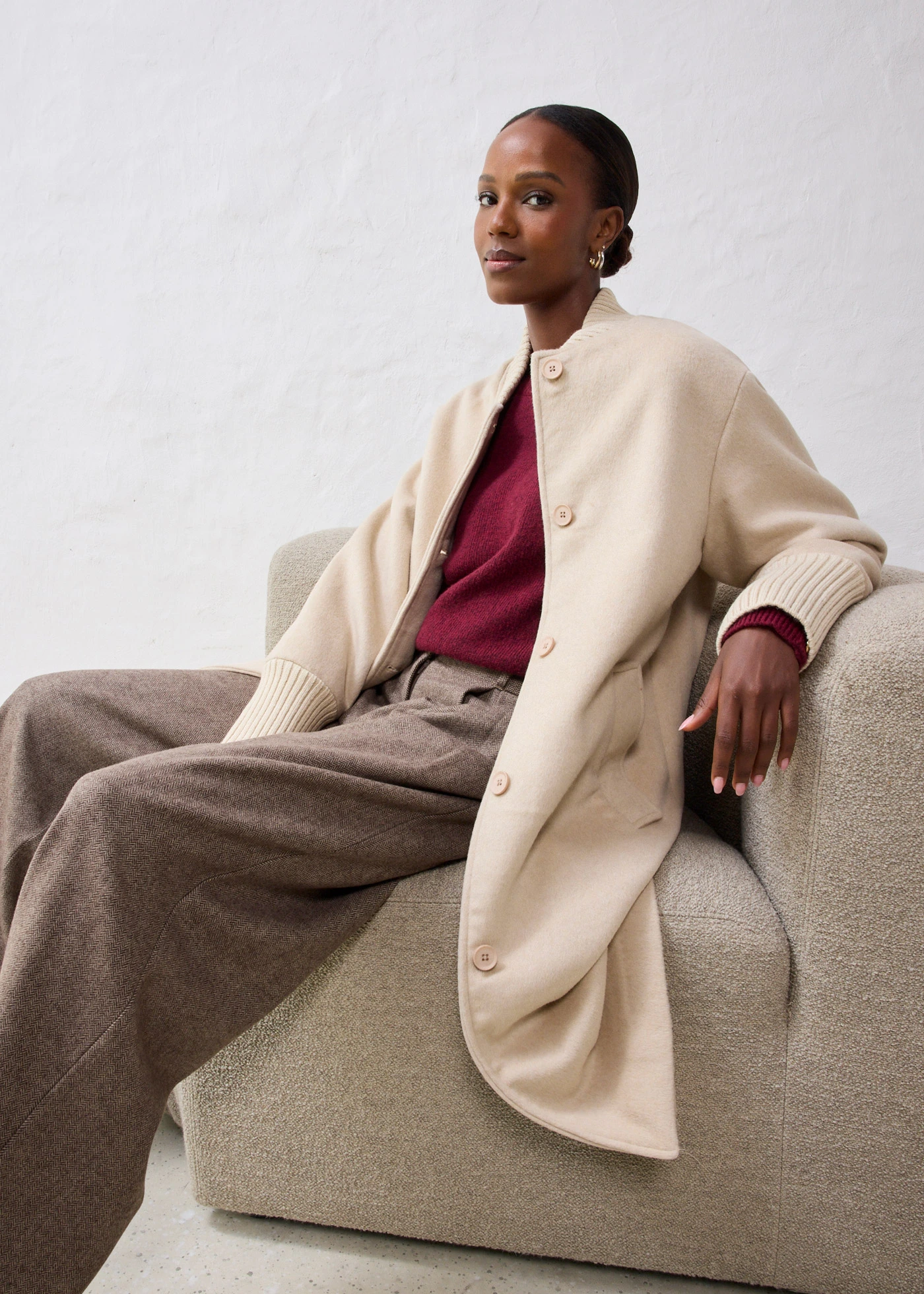 Gyapjú kabát kötött betéttel • világos homok • bonprix áruház