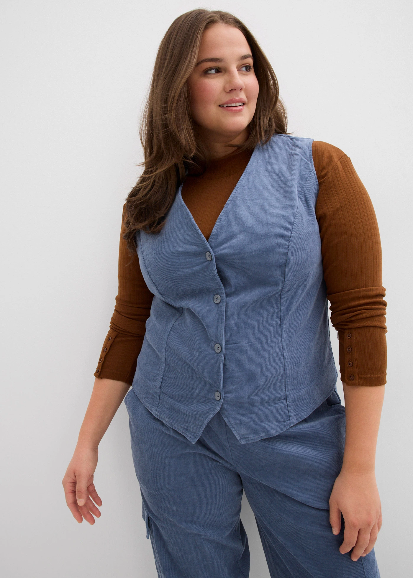 Manšestrová vesta • kouřově modrá plus size • bonprix obchod