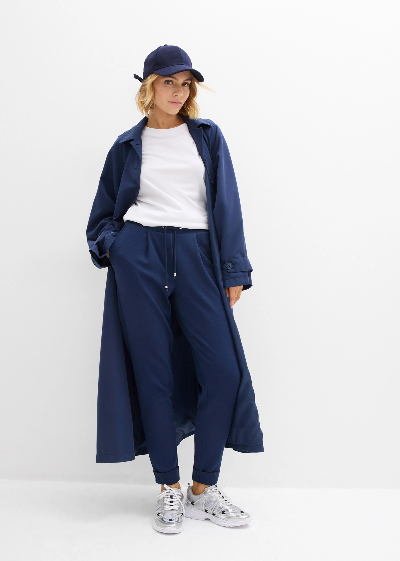 Kalhoty bez zapínání, se splývavou viskózou • tmavě modrá • bonprix obchod