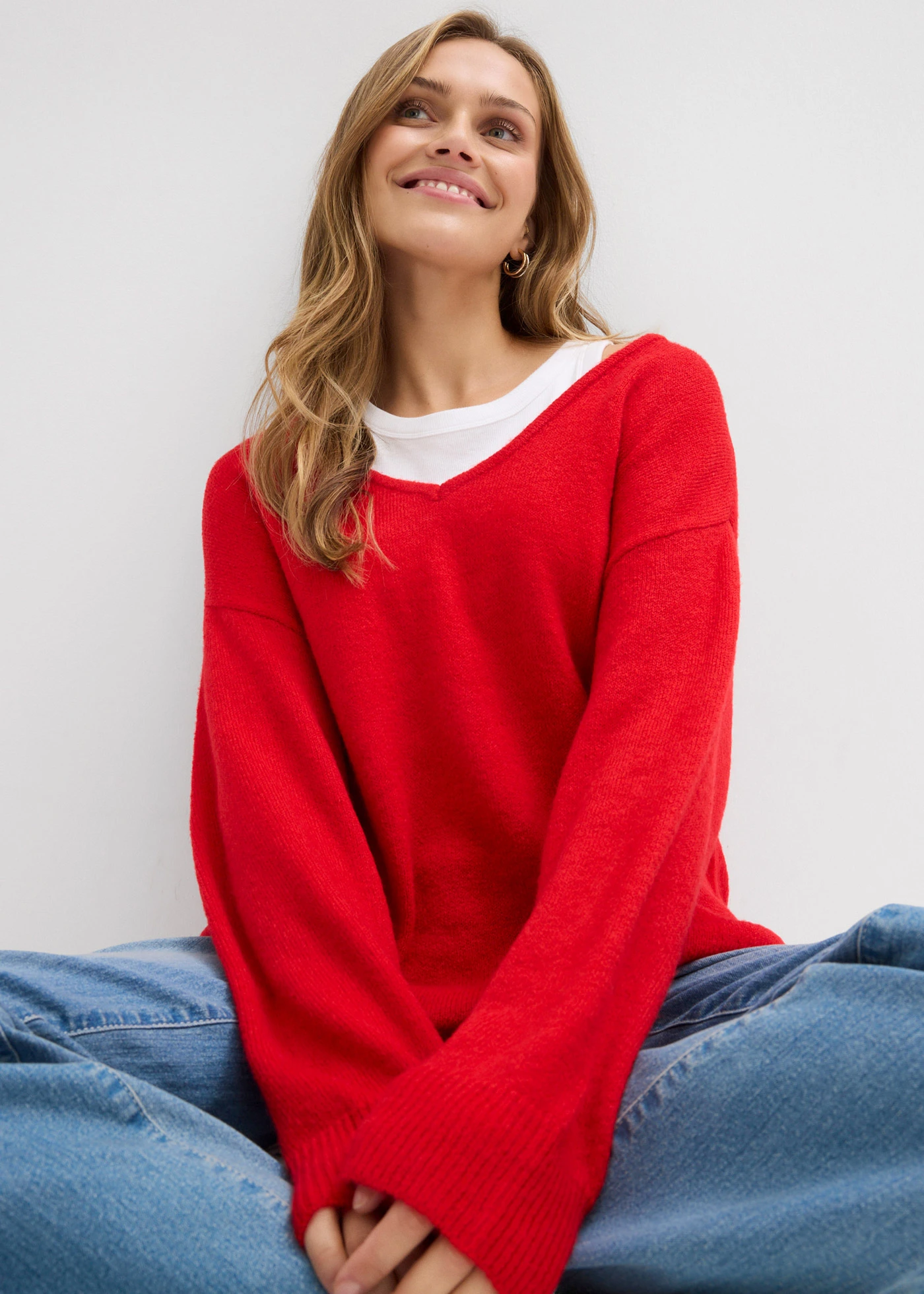 Dlouhý oversize svetr s postranními rozparky • lávově červená • bonprix obchod