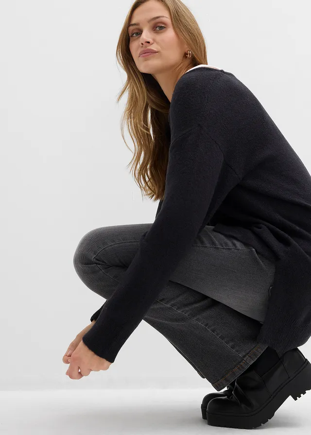 Lange oversized trui met splitten opzij • zwart • product-page.page-title-suffix