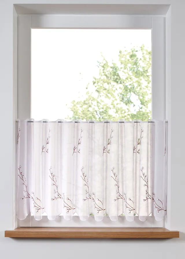 Valletje met borduursel, Kleur: wit