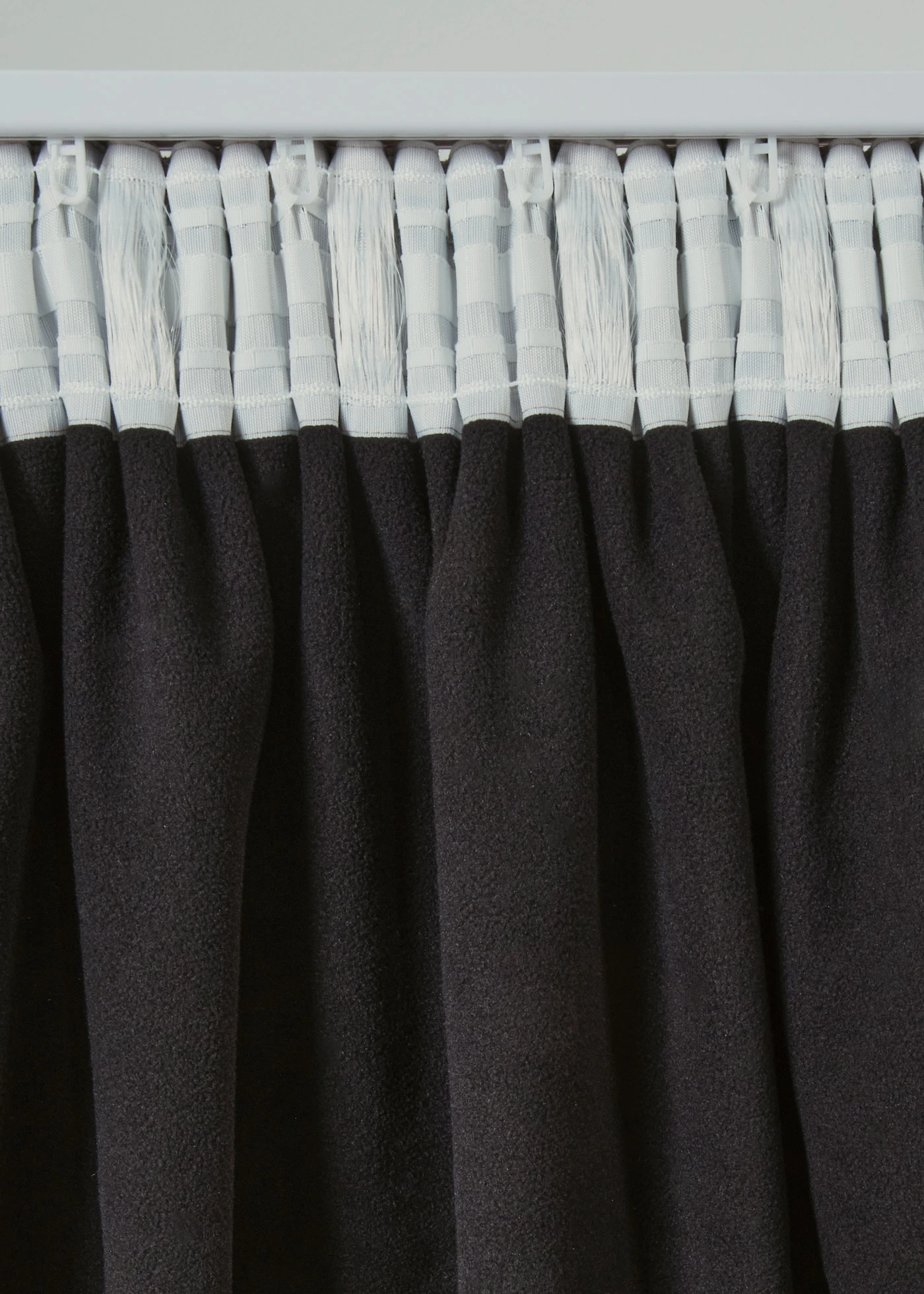 Thermo függöny fekete polár anyaggal a hátoldalán (1 darab) • bézs • bonprix áruház