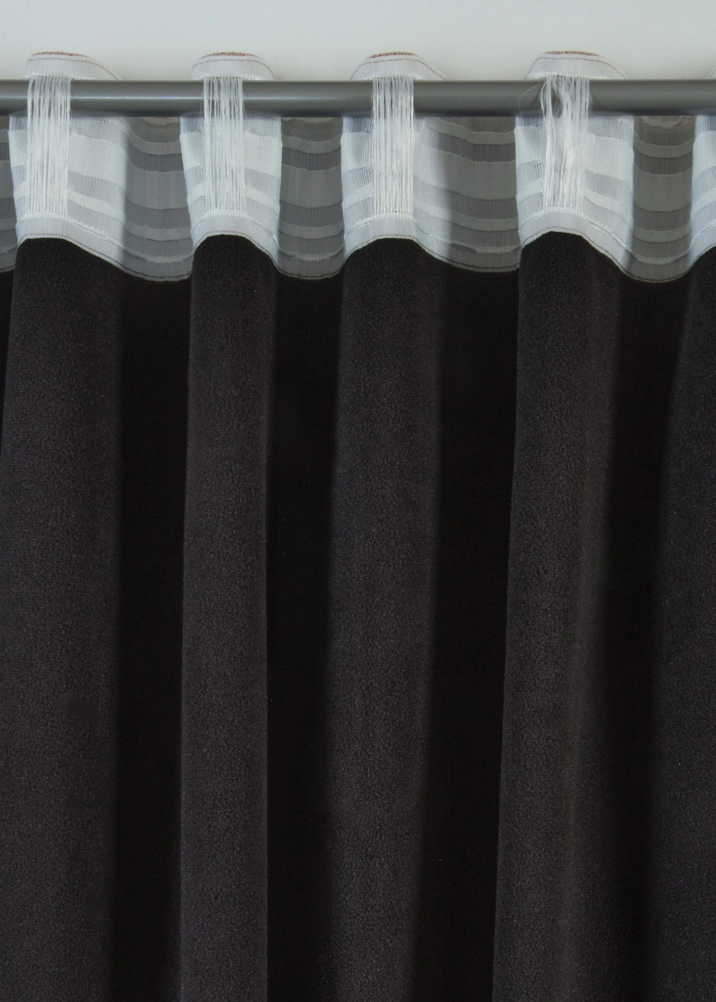 Thermo függöny fekete polár anyaggal a hátoldalán (1 darab) • bézs • bonprix áruház