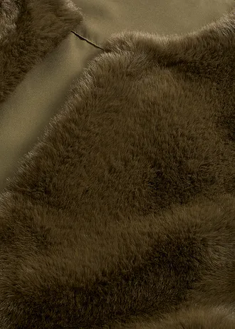 Vesta z umělé kožešiny • tmavě olivová • bonprix obchod