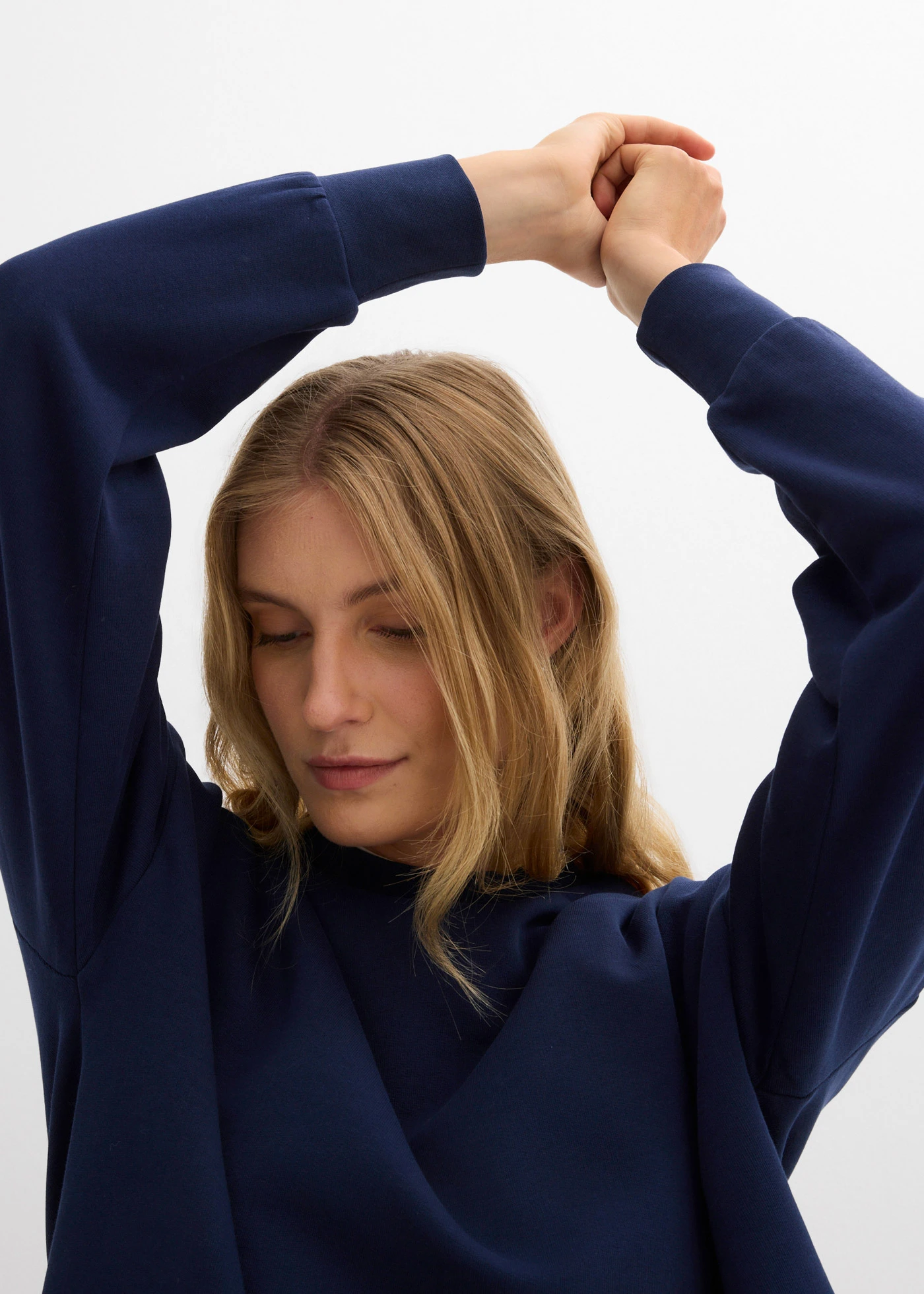 Oversize mikina z čisté organické bavlny • tmavě modrá • bonprix obchod