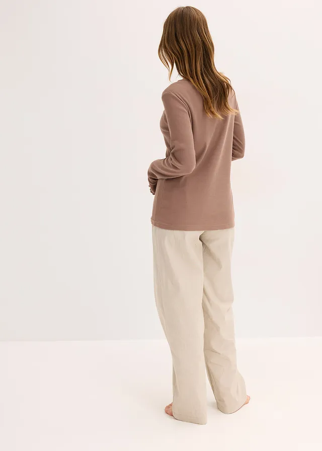 Pyjama avec un T-shirt côtelé et un pantalon tissé • marron mat rayé • product-page.page-title-suffix