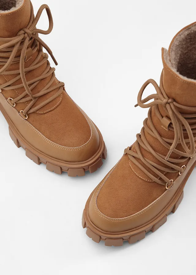 Boots lacées et doublées, Couleur: noisette
