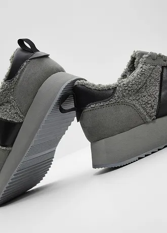 Tenisky na platformě • šedá • bonprix obchod