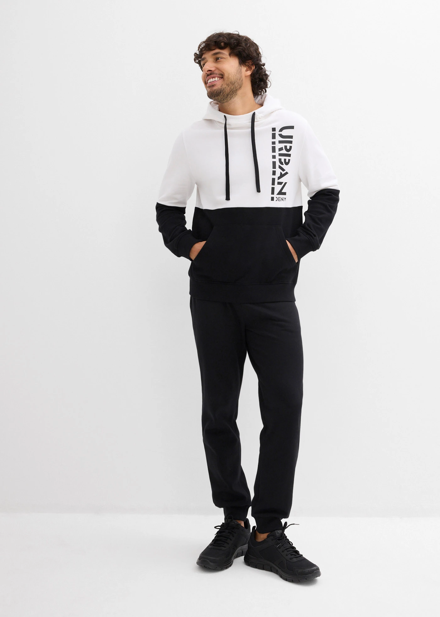 Mikina s kapucňou, Slim Fit • čierna/biela potlačená • obchod bonprix