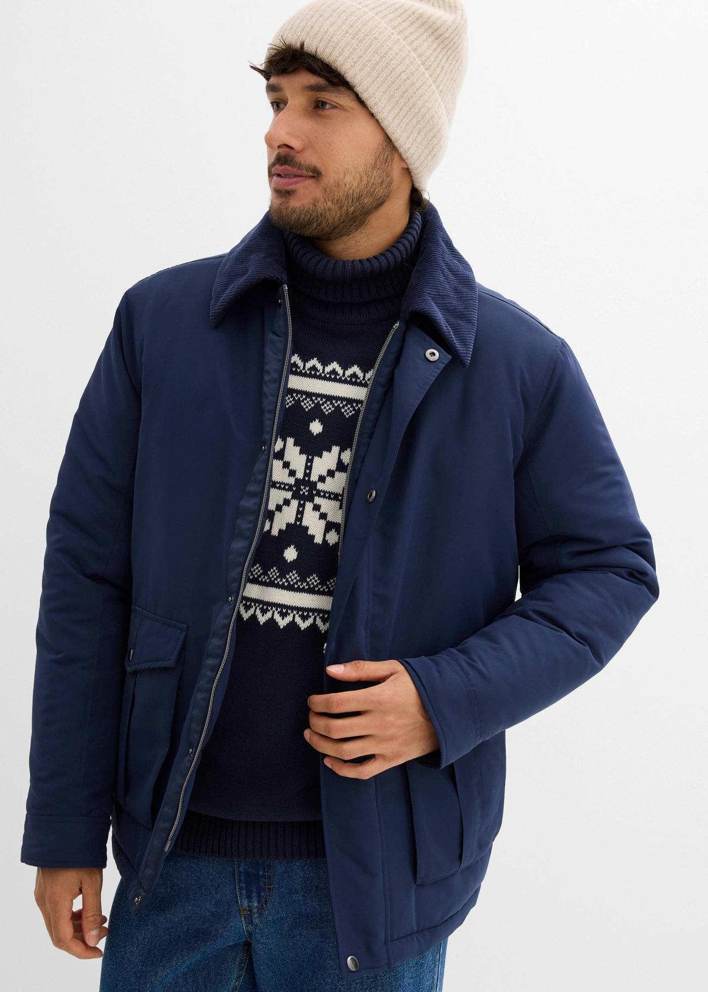 Blouson rembourré pour l’hiver avec col en velours côtelé • bleu foncé • Boutique bonprix