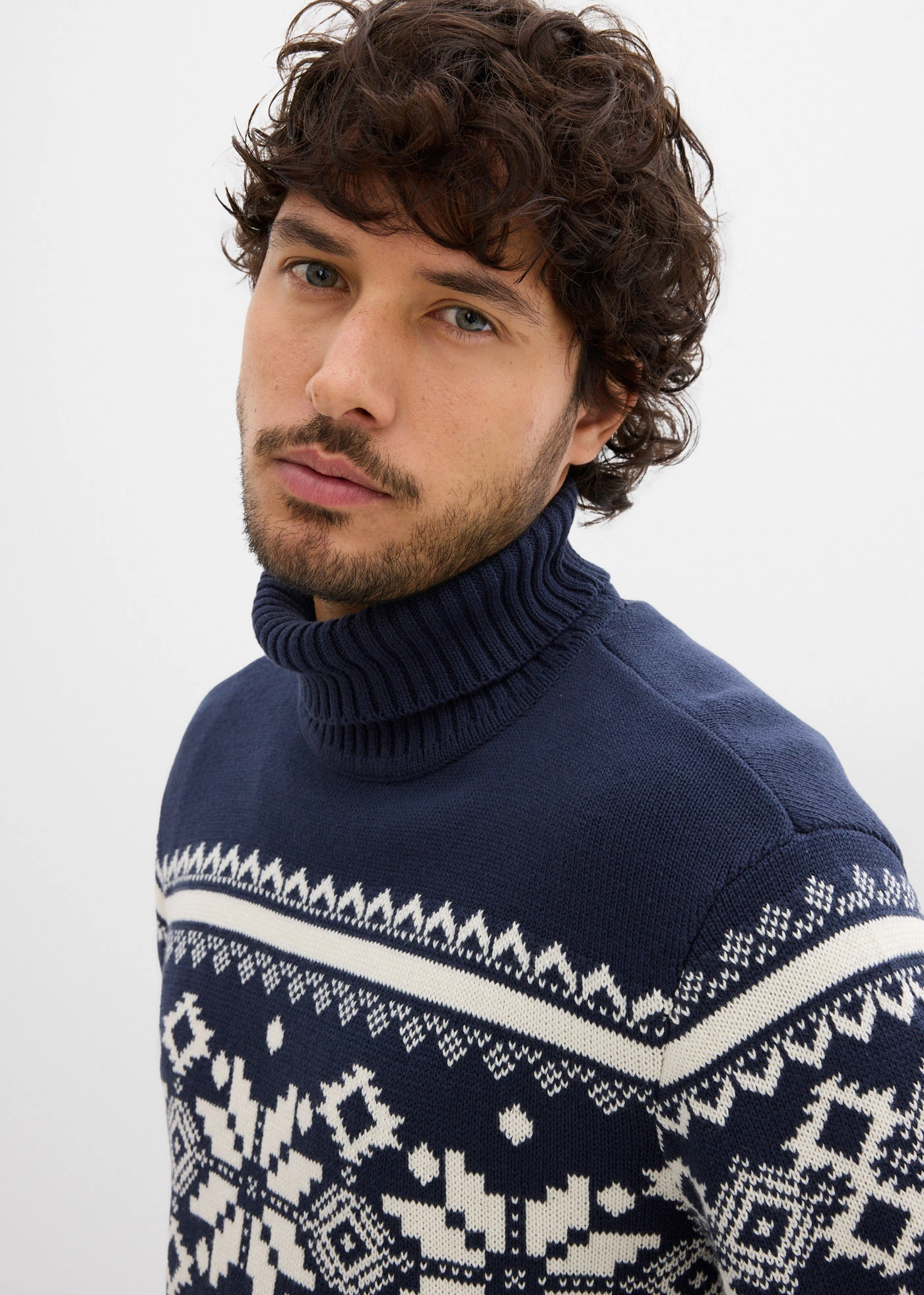 Pull col roulé à motif norvégien, 100% coton • bleu foncé-crème norvégien • Boutique bonprix