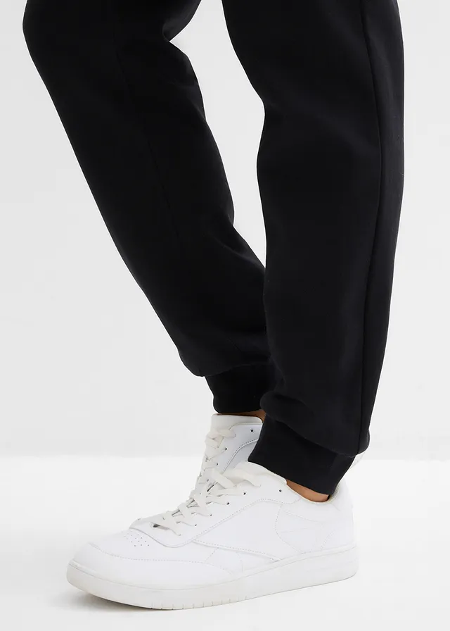 Pantalon de jogging à bords-côtes en bas de jambe • noir • product-page.page-title-suffix