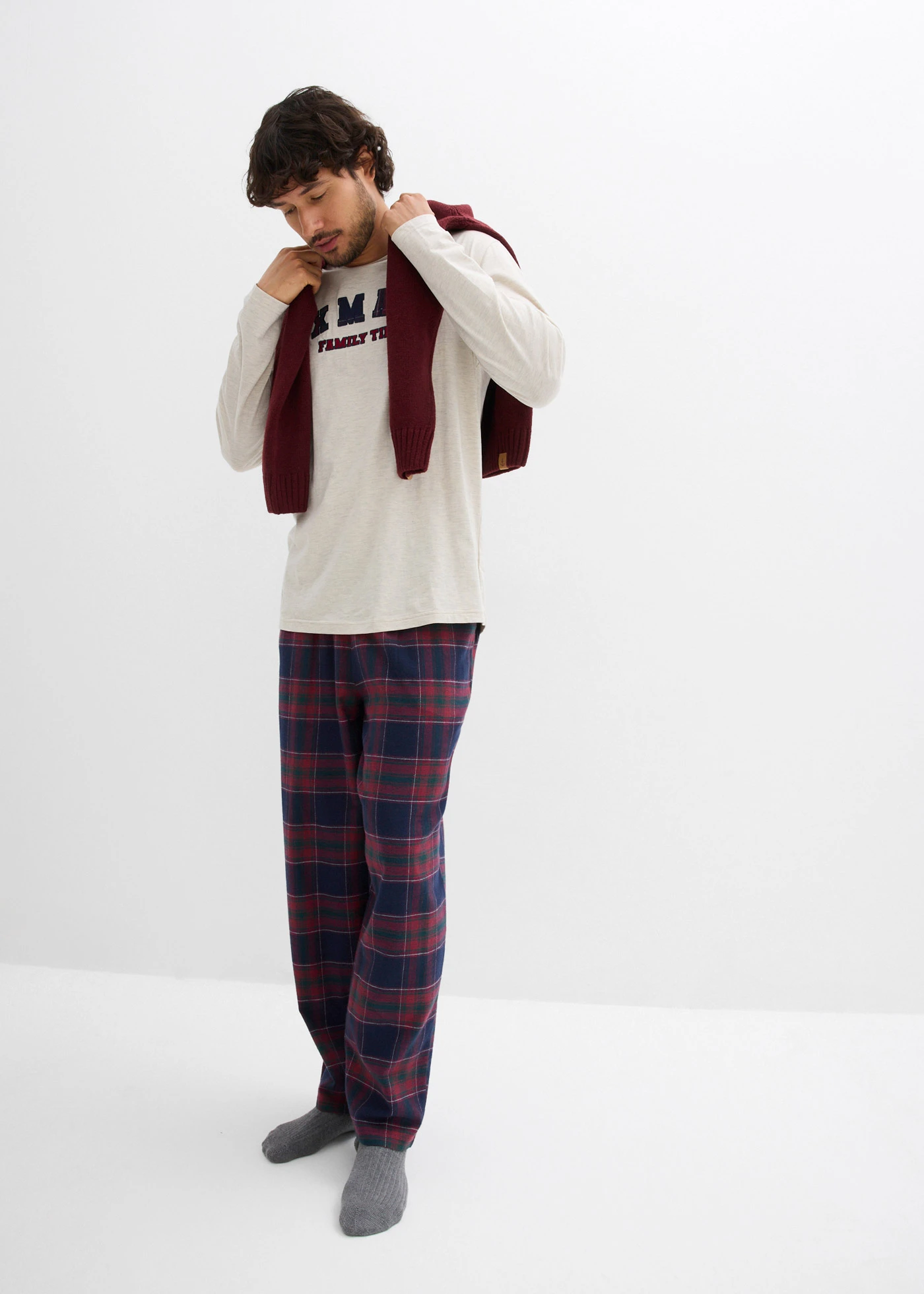 Pyjama homme avec pantalon en flanelle et pochette cadeau • naturel chiné-bleu foncé carreaux • Boutique bonprix