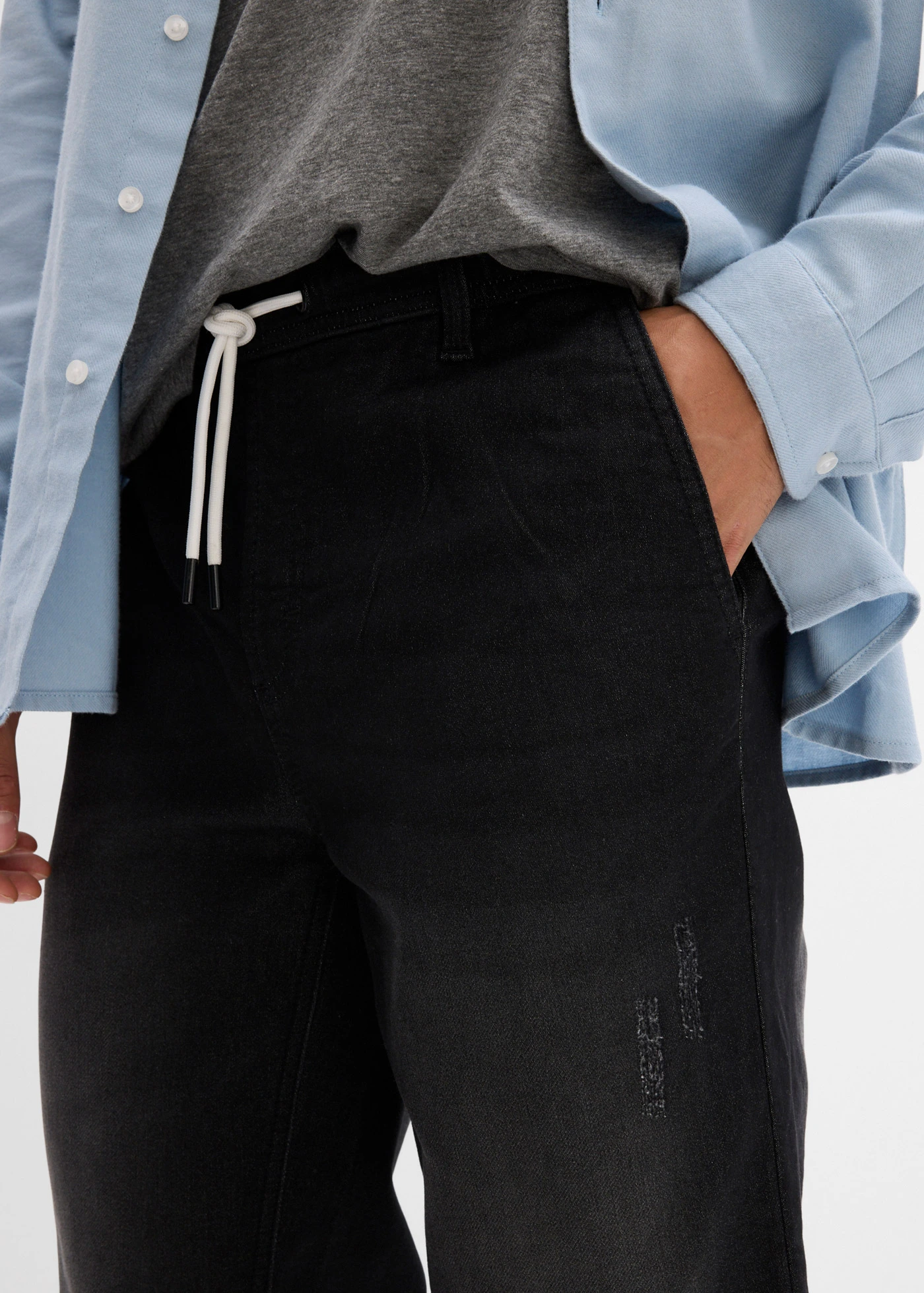 Joggery jeansowe z gumką w talii, regular fit, prosta nogawka • czarny denim • sklep bonprix