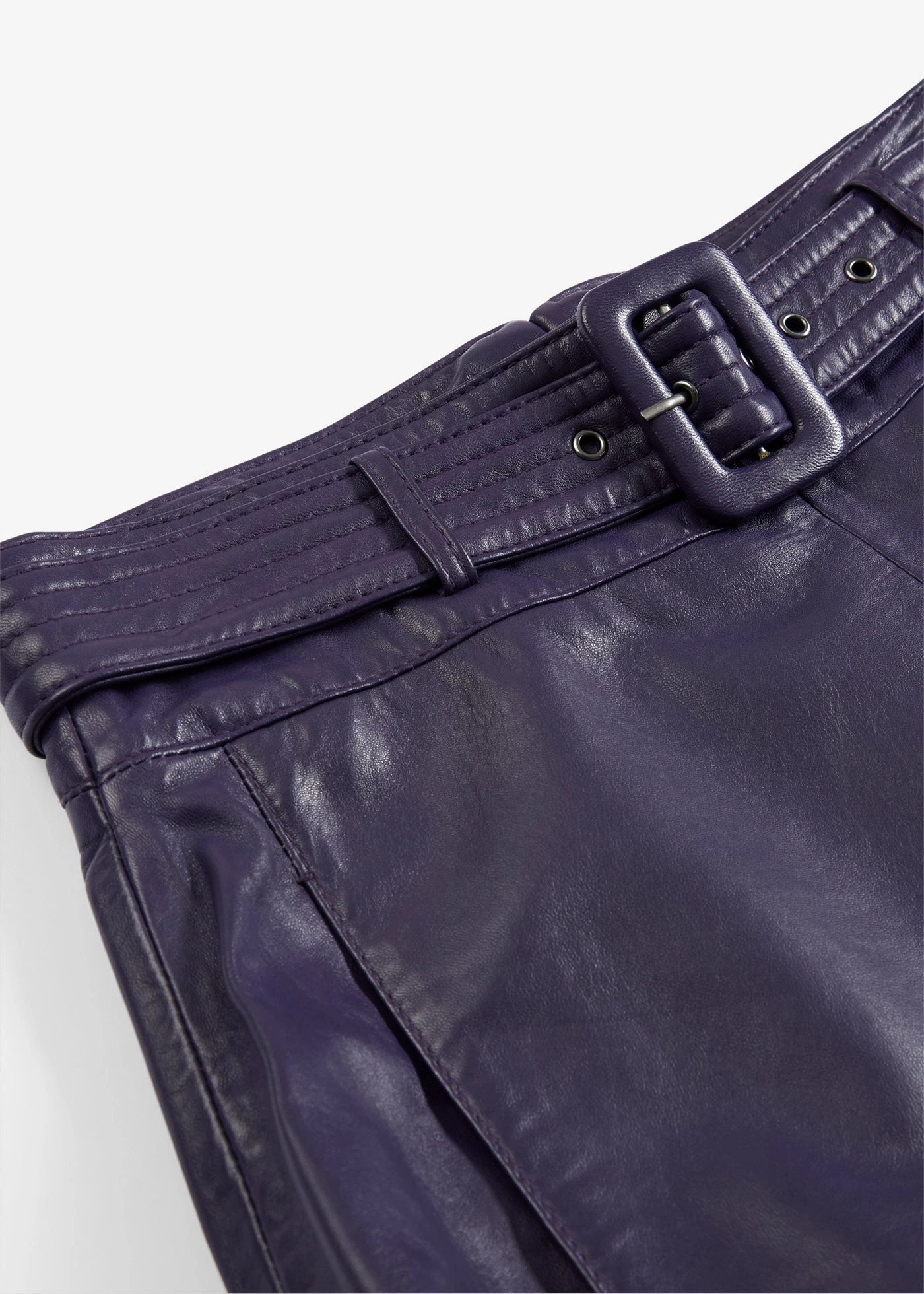 Jupe en cuir d’agneau nappa avec ceinture (ens. 2 pces) • prune • Boutique bonprix