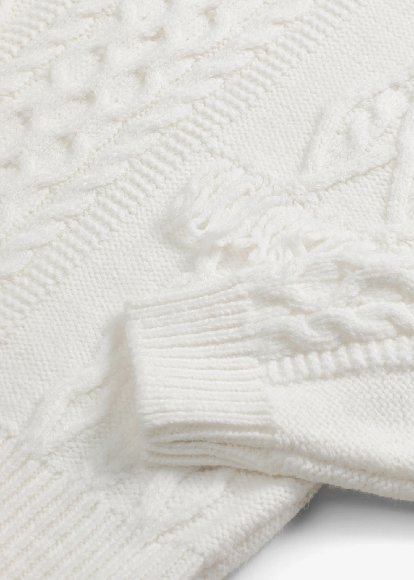 Oversize svetr s třásněmi • perlově bílá • bonprix obchod