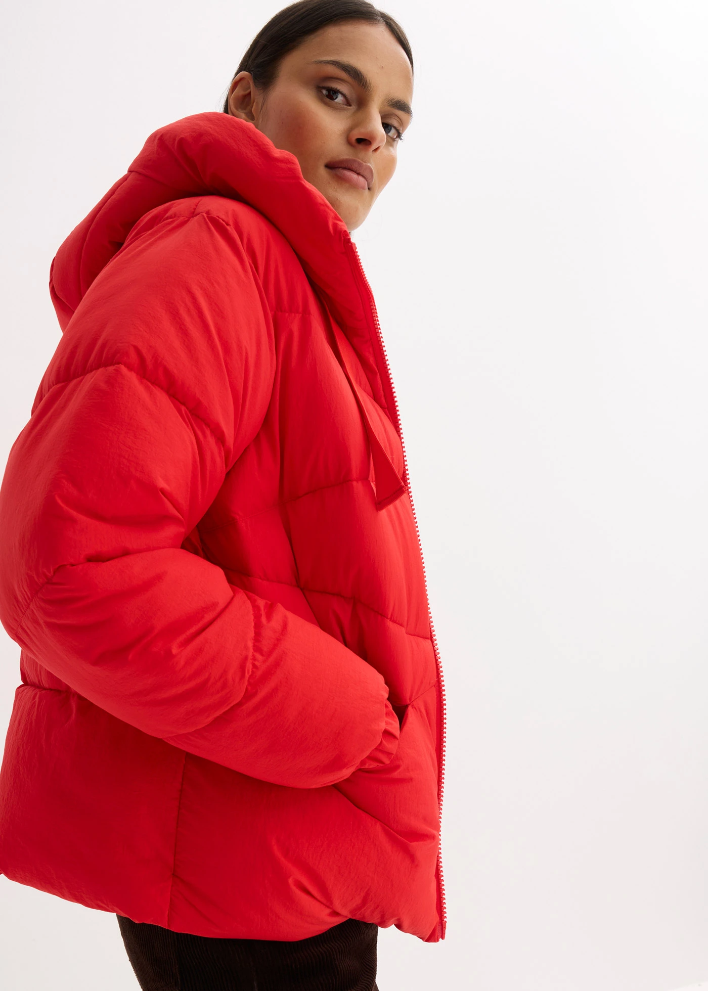 Doudoune déperlante • rouge lave • Boutique bonprix