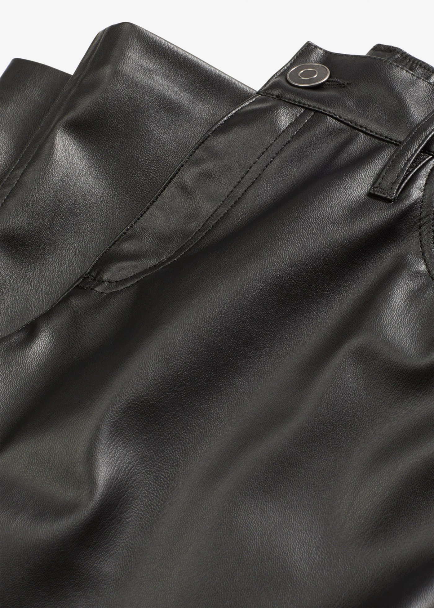 Kalhoty z umělé kůže, s pohodlným pasem • černá • bonprix obchod