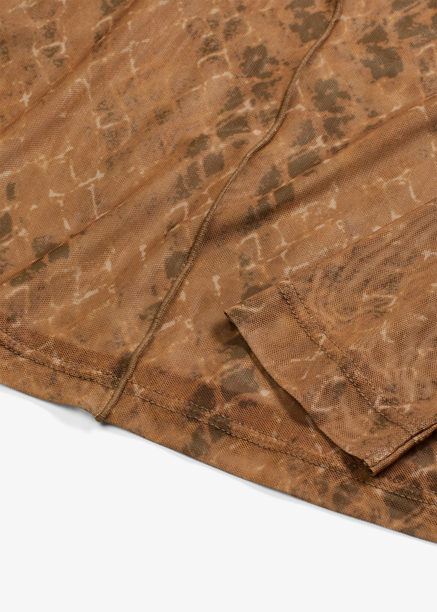 Tričko s dlouhým rukávem • zemitá olivová-zelená jmelí s grafickým potiskem • bonprix obchod