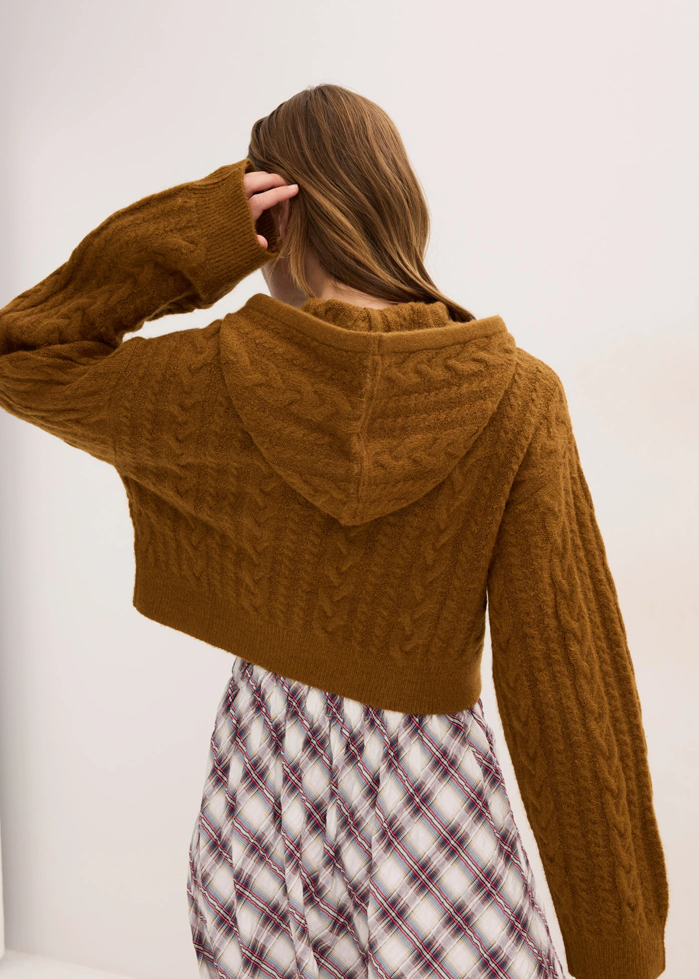 Pull en grosse maille avec capuche • cognac • Boutique bonprix