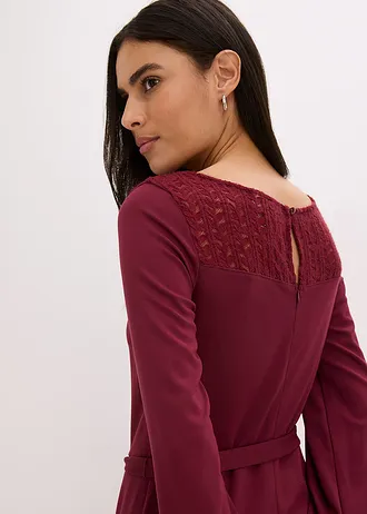 Robe en Punto di Roma avec dentelle • rouge érable • Boutique bonprix