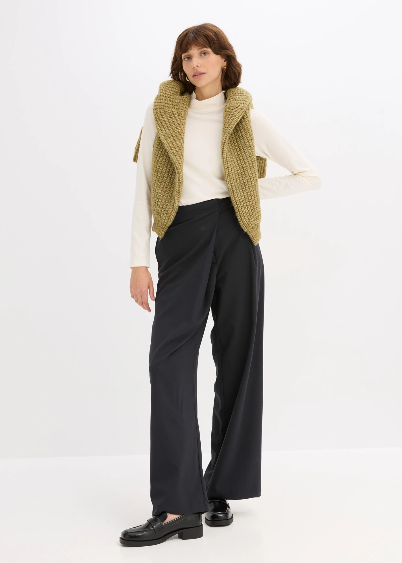 Přiléhavé tričko s dlouhým rukávem • perlově bílá • bonprix obchod