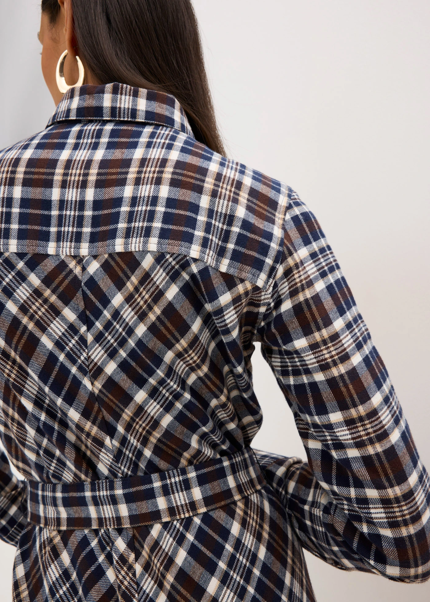 Rochie gen cămașă din flanelă moale • maro închis cadrilat • magazin bonprix