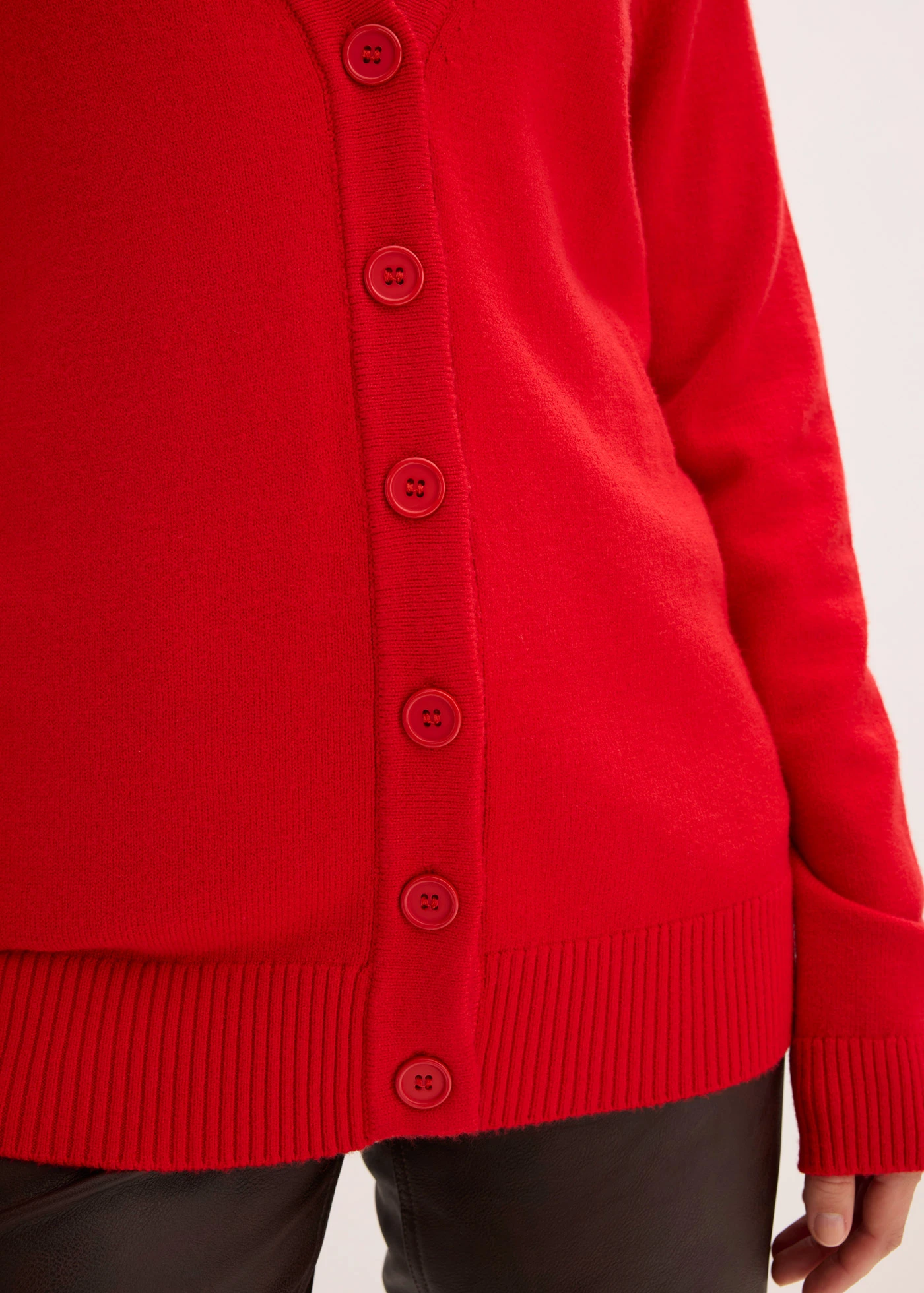 Gilet long en maille douce • rouge lave • Boutique bonprix