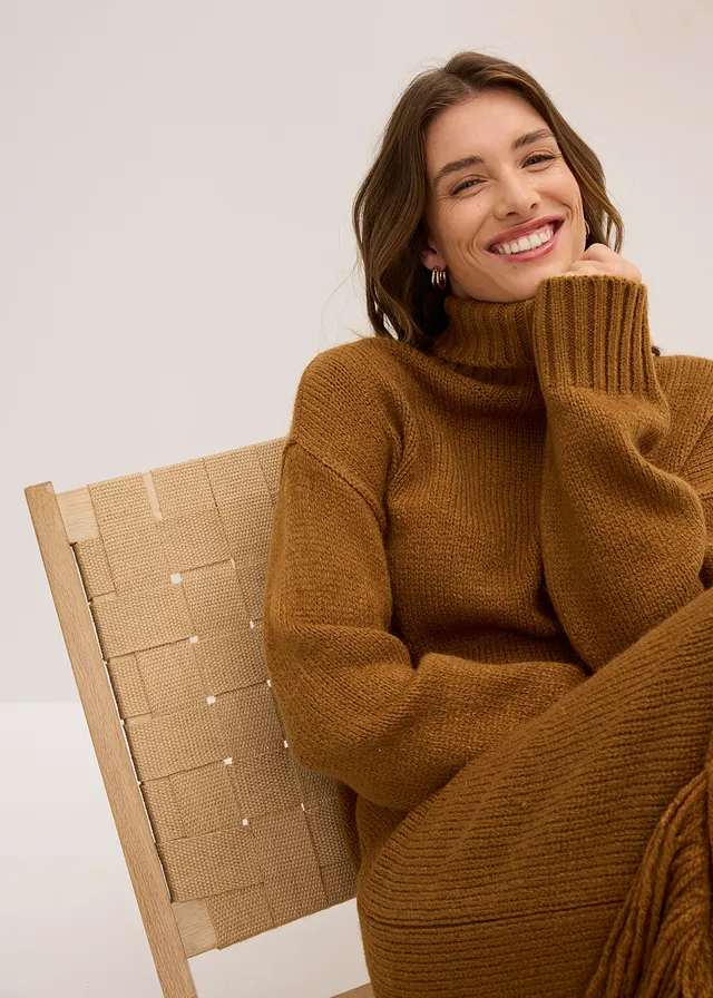Robe en maille avec franges à la base • cognac • product-page.page-title-suffix