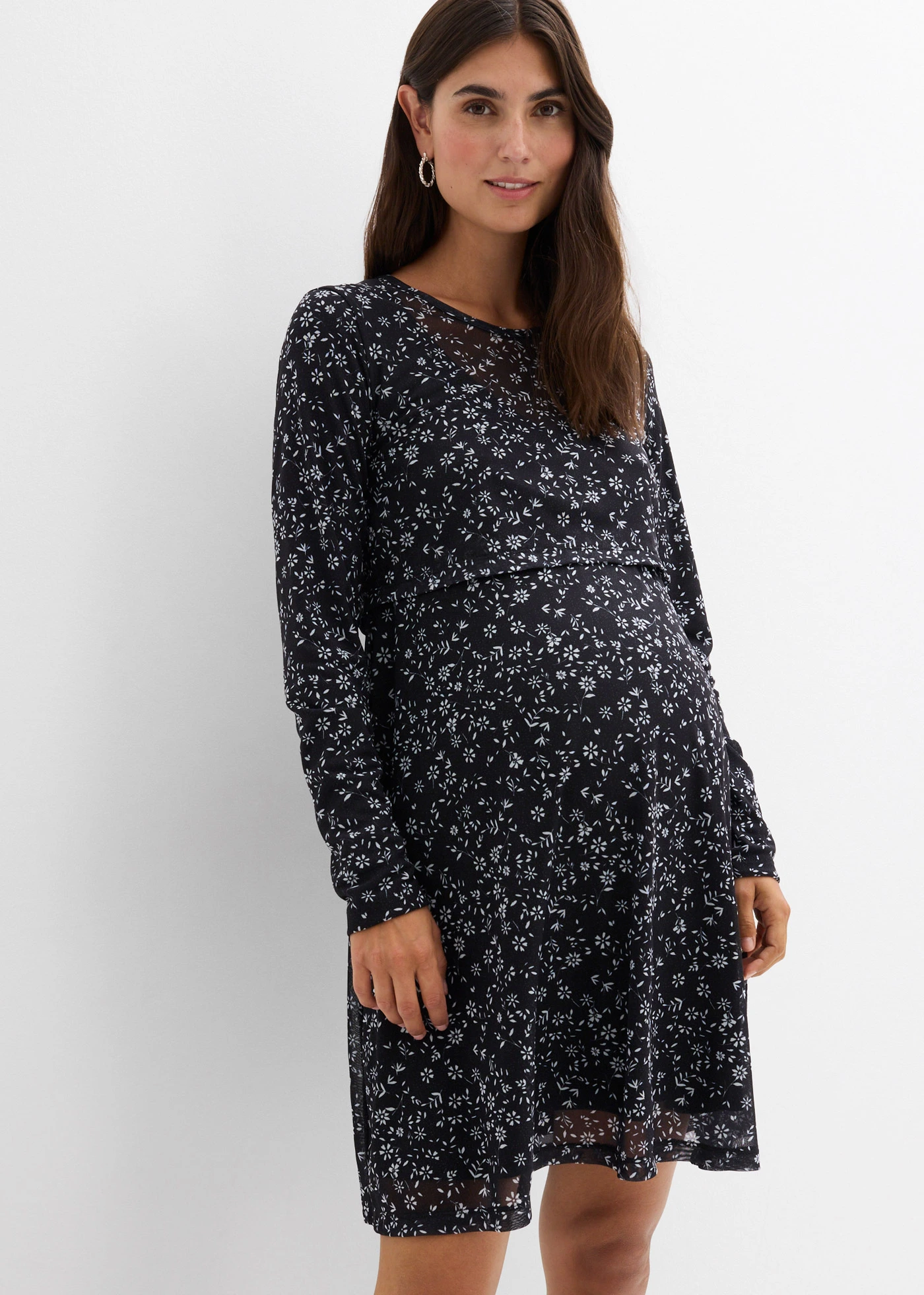 Robe de grossesse et d’allaitement à imprimé floral • noir-blanc floral • Boutique bonprix