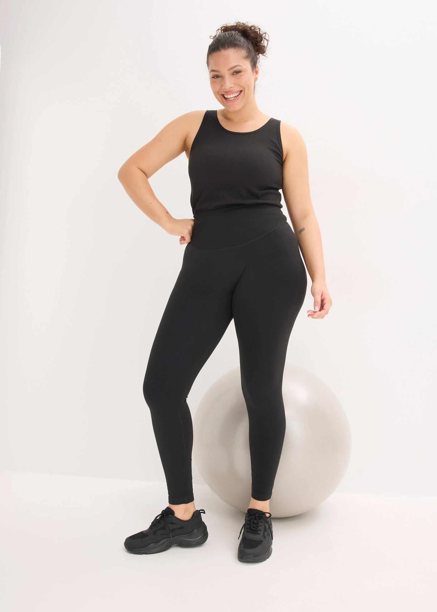 Bezešvé sportovní legíny • černá plus size • bonprix obchod