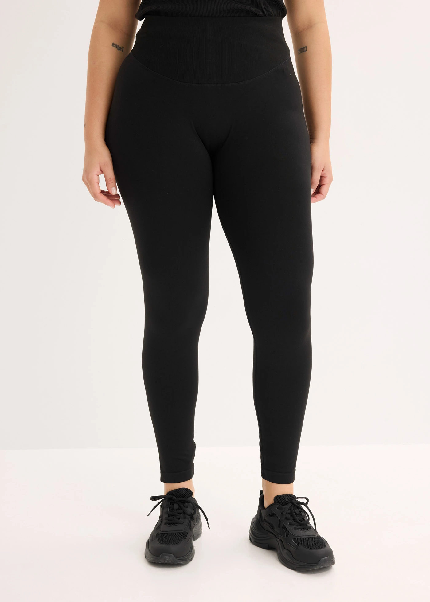 Bezešvé sportovní legíny • černá plus size • bonprix obchod