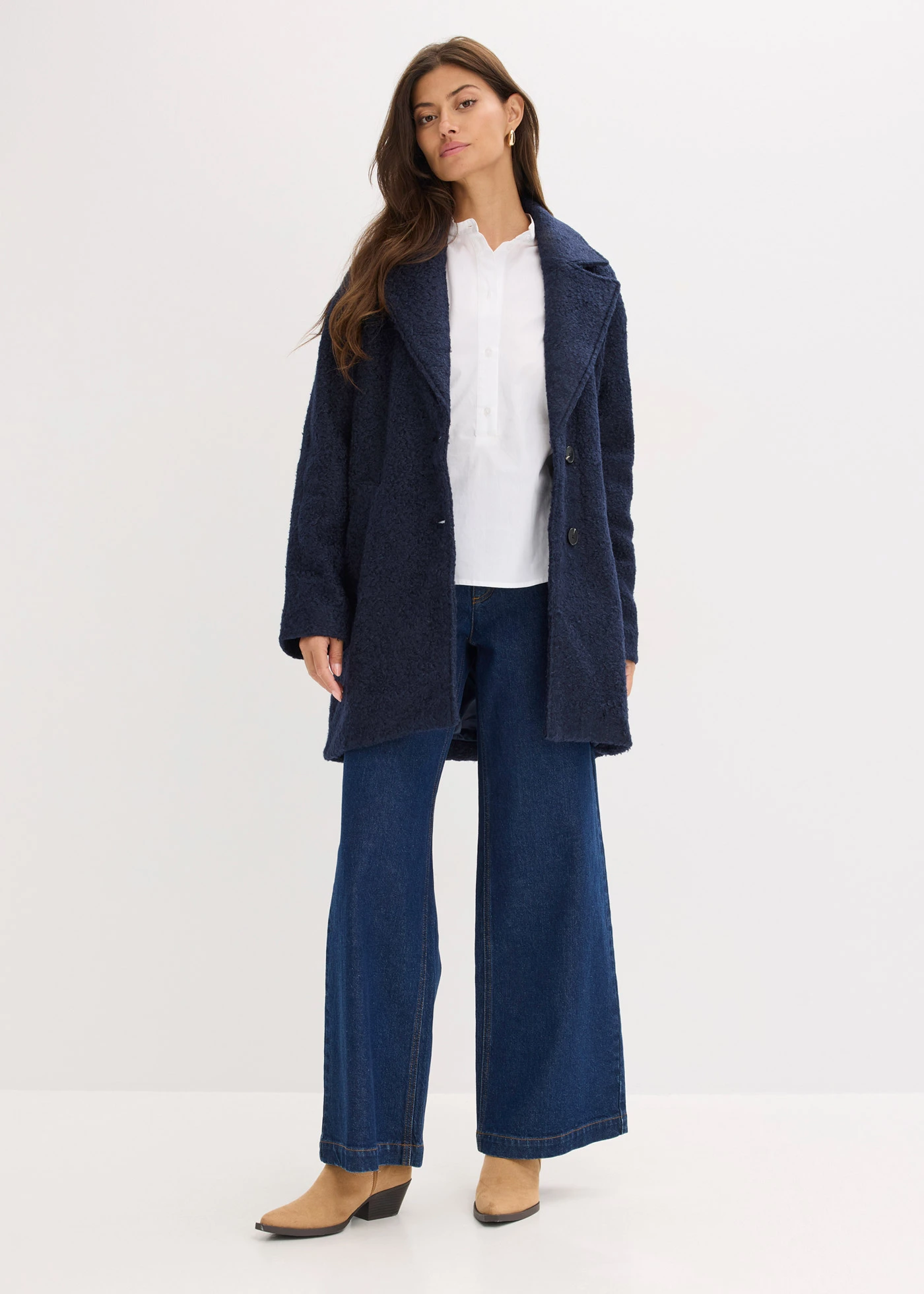 Krátký buklé kabát, oversize • tmavě modrá • bonprix obchod