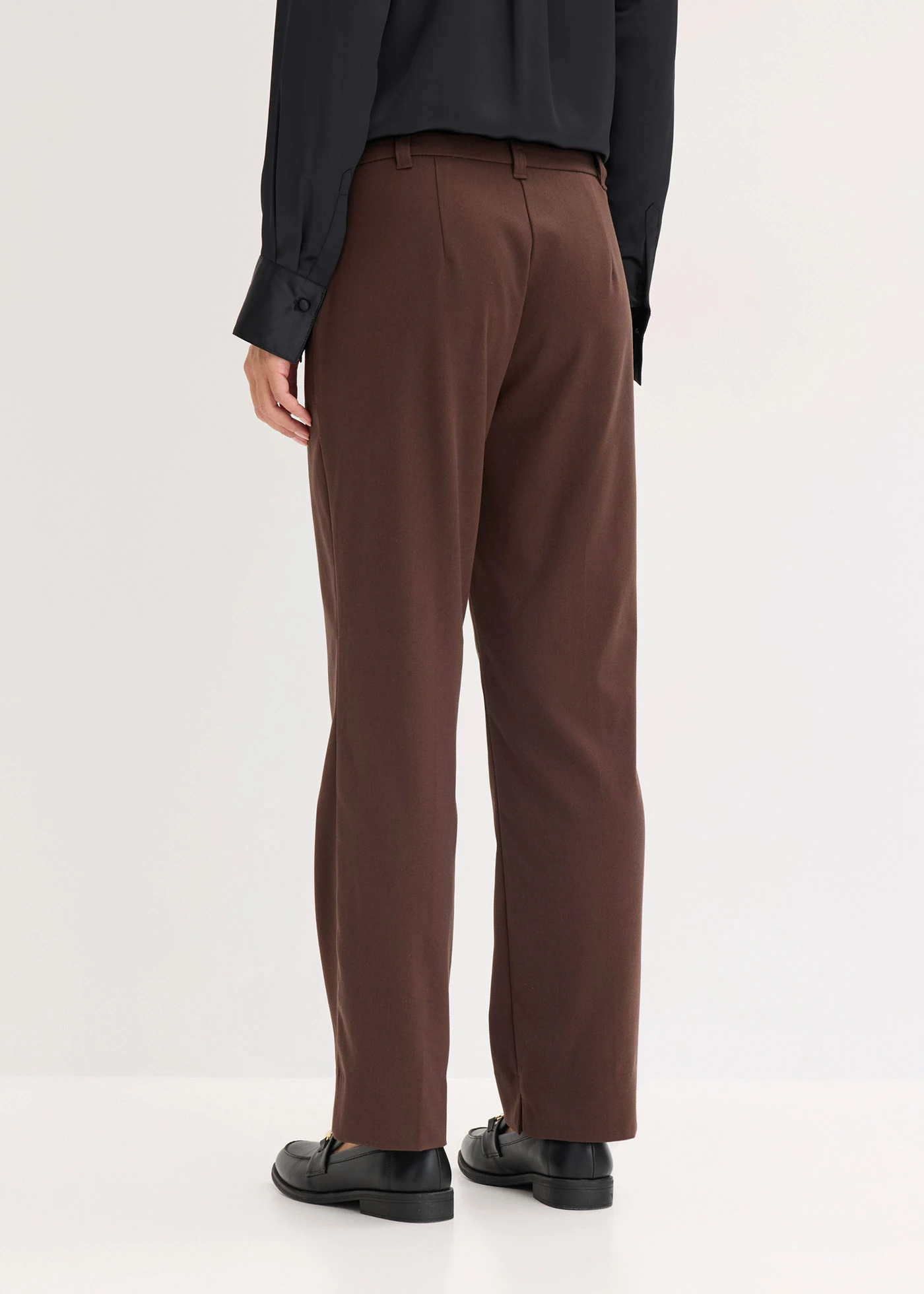 Pantalon de tailleur avec fentes • marron foncé • Boutique bonprix