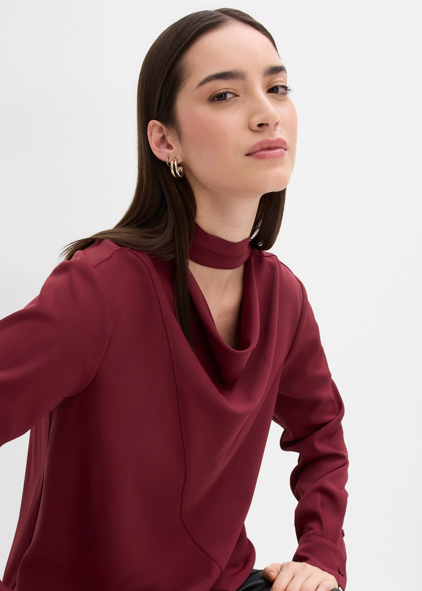 Bluză cu strălucire discretă • roșu arțar • magazin bonprix