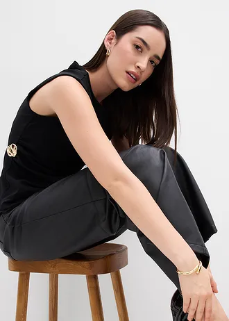 Krepový top s ozdobnou přezkou • černá • bonprix obchod