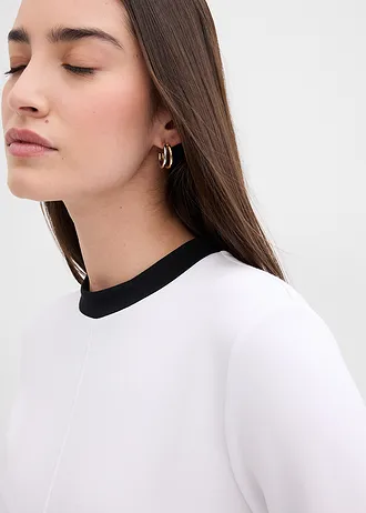 Bluză cu mâneci lungi din material cu viscoză cu guler înalt aplicat • alb/negru • magazin bonprix