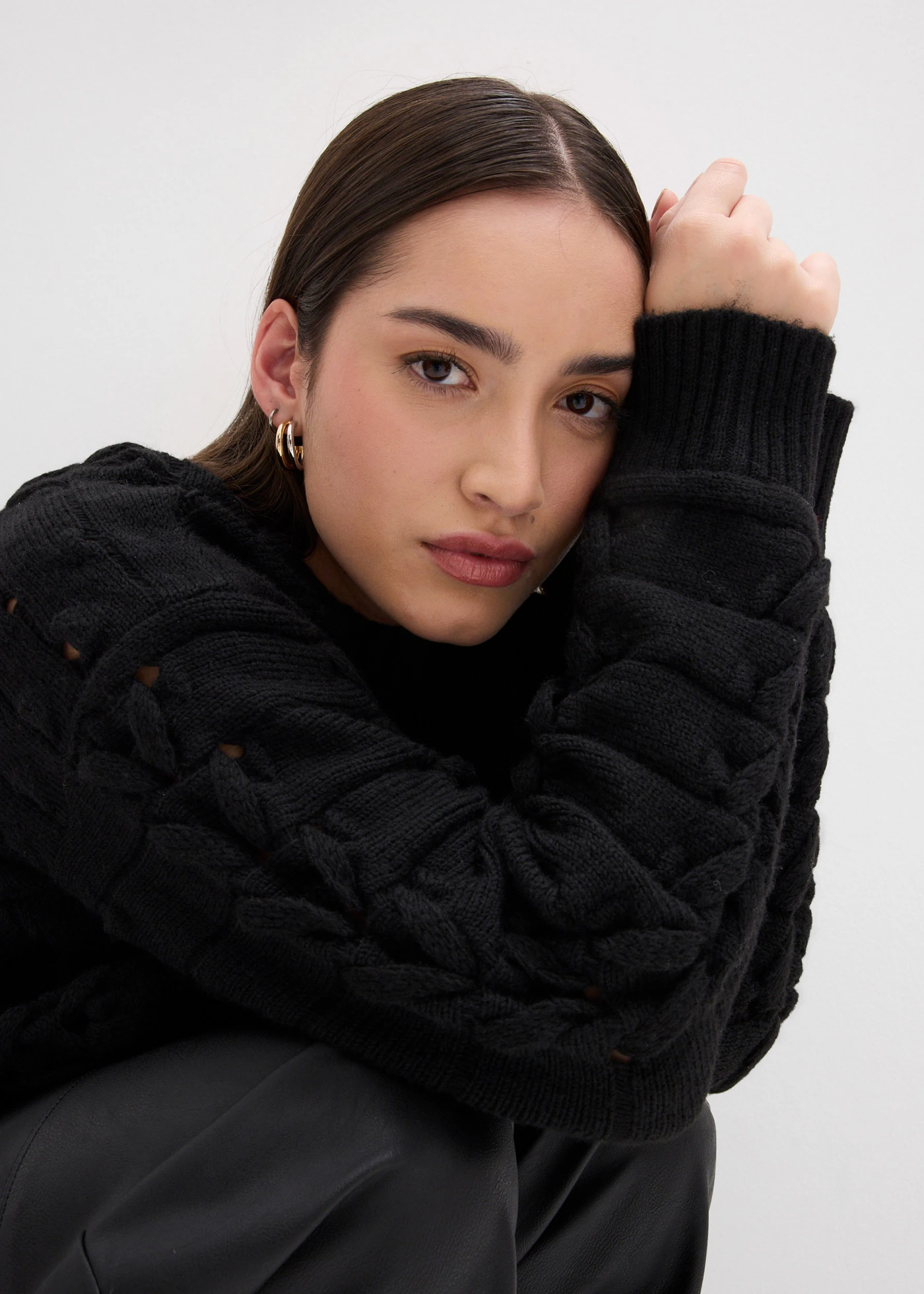 Pull en grosse maille à motif torsadé • noir • Boutique bonprix