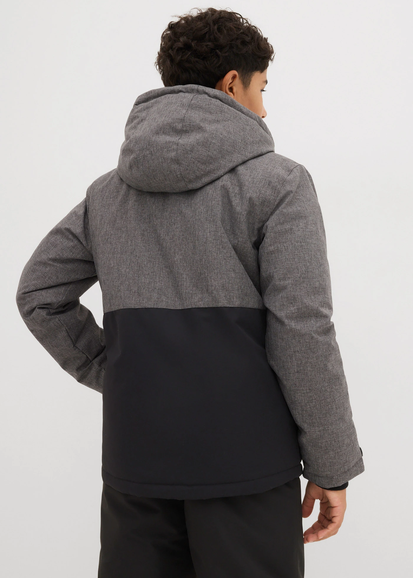 Gewatteerde winterjas in colourblocking met capuchon • grijs gemêleerd-zwart • bonprix online shop