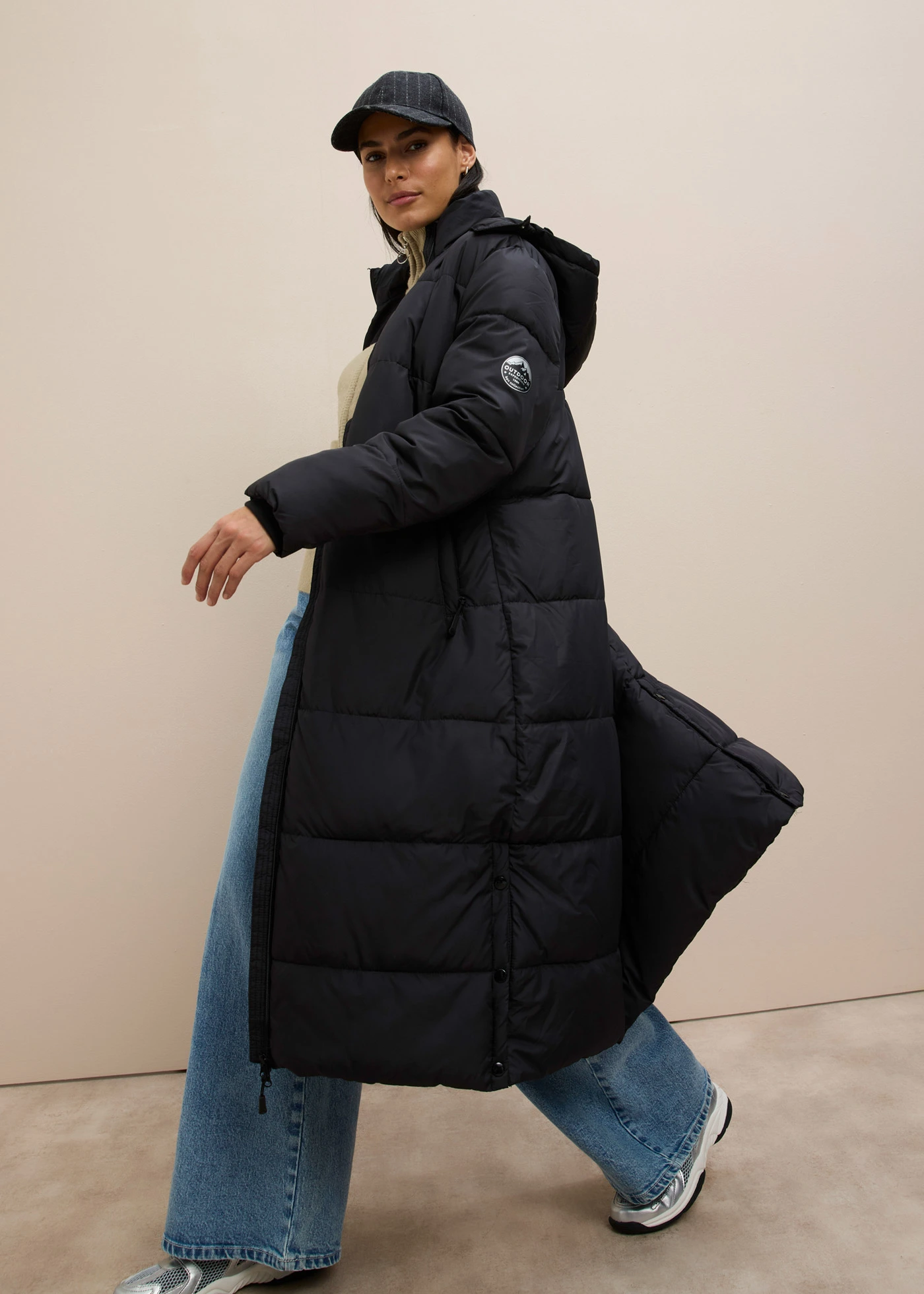 Hydrofobowy płaszcz funkcyjny pikowany • czarny • sklep bonprix