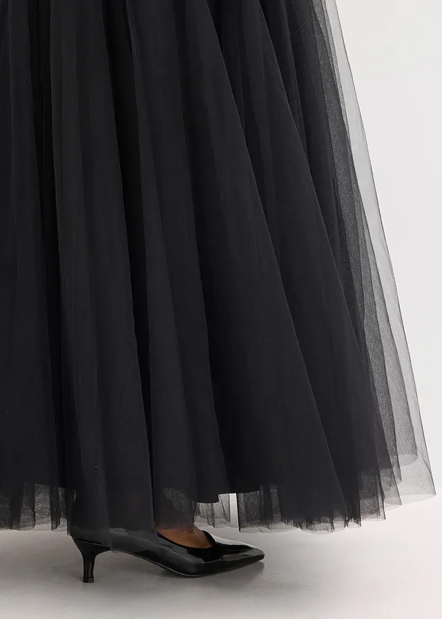 Maxi jurk van fijne tule met paillettenborduursel • zwart • product-page.page-title-suffix