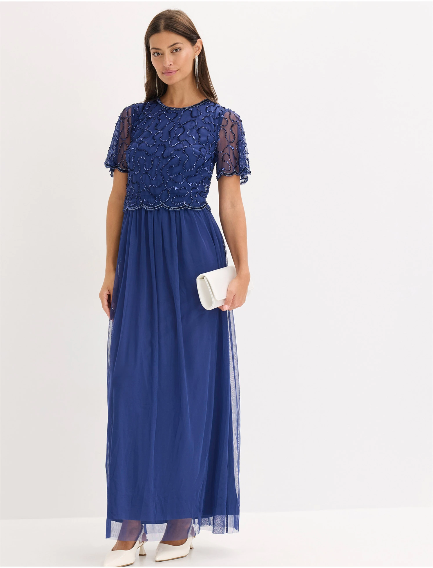 Robe longue raffinée en tulle avec sequins brodés • bleu nuit • Boutique bonprix